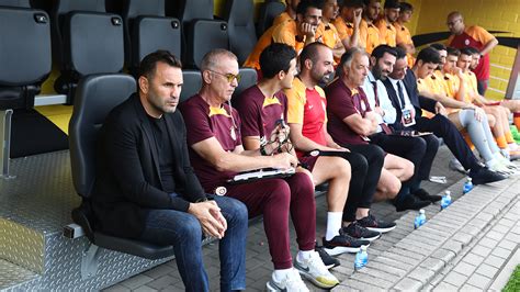 Galatasaray Teknik Direktörü Okan Buruk tan öz eleştiri Çok rahat