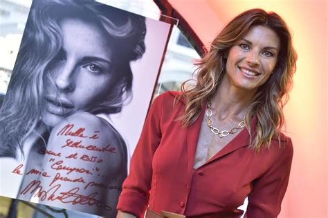 Martina Colombari, confessioni in tv: "Con Alberto Tomba ci siamo amati