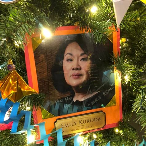 8 Hot Sexy Emily Kuroda Bikini Pics