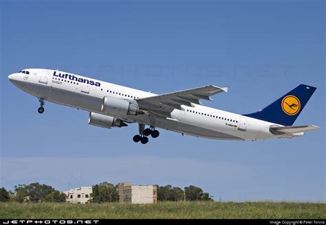 D Aiah Airbus A B Lufthansa Peter Tonna Jetphotos