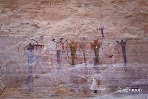 Buckhorn Wash Pictograph Panel バックホーンウオッシュ壁画ユタ州にあるバリアキャニオンスタイルの美しい