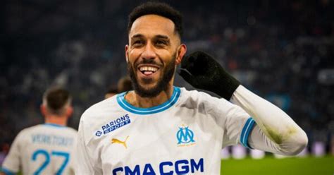 Pierre Emerick Aubameyang élu Meilleur joueur du mois de décembre en