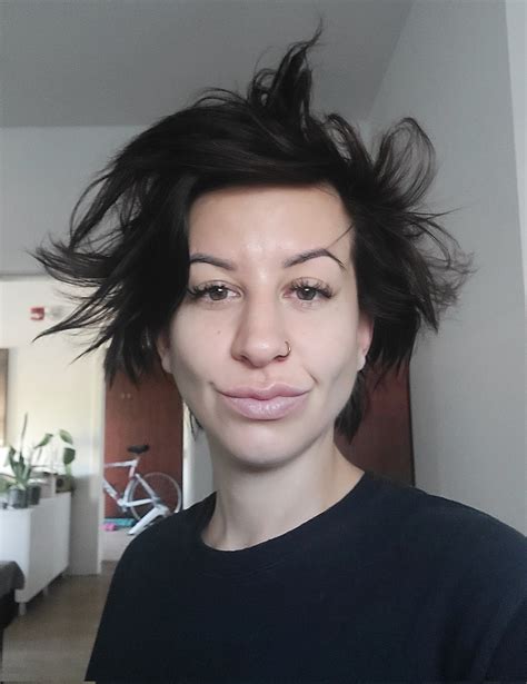 TW Pornstars - 2 pic. Tindra Frost. Twitter. My hair before and after 😂