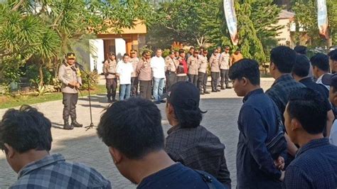 Amankan Kedatangan Mahfud Md Personel Polresta Serang Kota