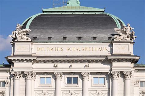 Deutsches Schauspielhaus In Hamburg