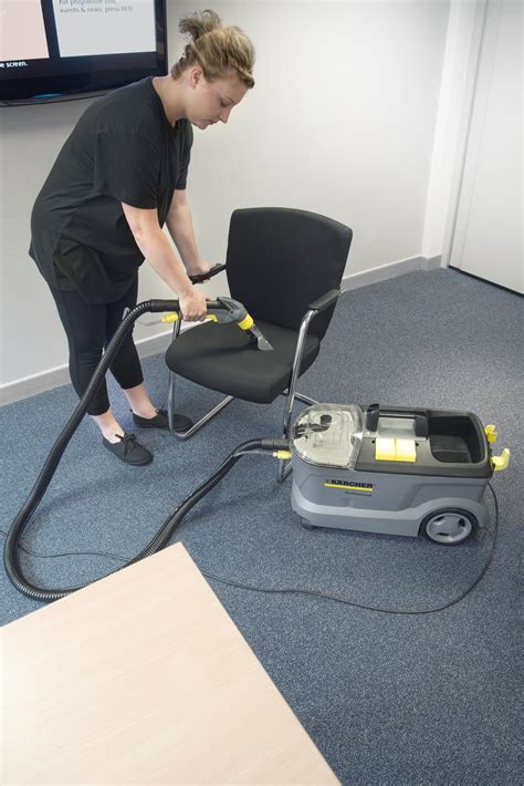 Моющий пылесос Karcher Puzzi 10 1 цена характеристики отзывы