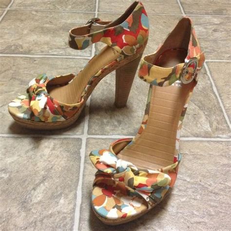 Gianni Bini Flower Heels Heels Flower Heels Gianni Bini Shoes