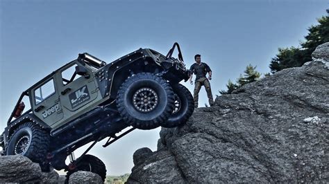 Xtra Speed Scx10 Ii Jeep Jk Rubicon Beach Rock Climbing Youtube