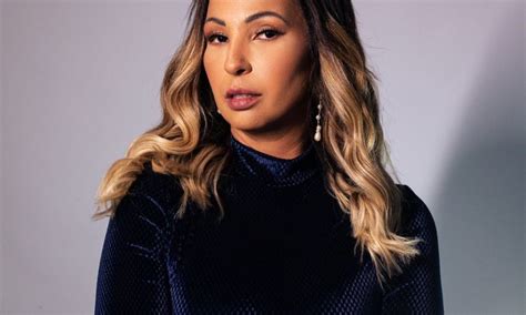 Diva do funk Valesca Popozuda embarca para turnê no Canadá Super