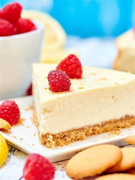 Light Greek Yogurt Cream Cheese Cheesecake Show Me The Yummy