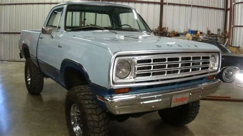 1975 Dodge Power Wagon 4x4 360ci V8 4 Speed Short Bed Dana 60 Rear