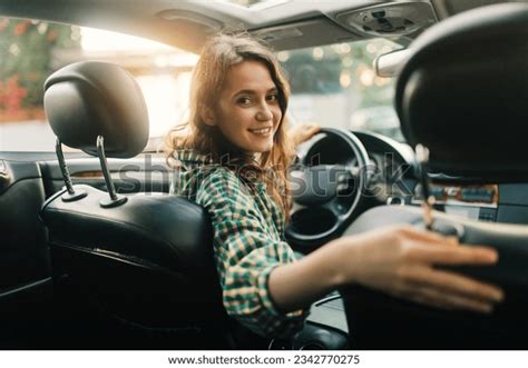 woman car driving   images stock   objects