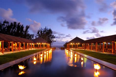 Limited-time offers | Outrigger Mauritius Beach Resort