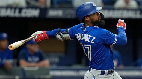 Breaking Down Blue Jays Teoscar Hernandezs Tough Start To 2022 Season