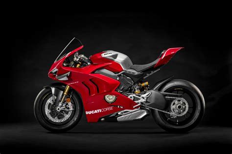 La Ducati Panigale V R Es Una Moto De Carreras Para La Calle