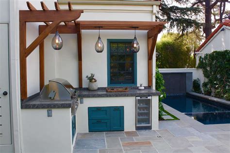 15 Charming Pergola Ideas That Will Help You Create a Backyard Oasis