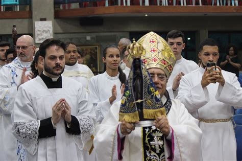 Dom Francisco preside Missa Solene e Paróquia Nossa Senhora Aparecida