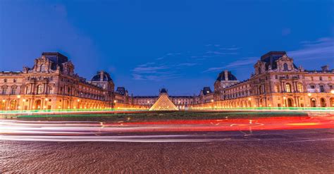 Louvre Museum at Night · Free Stock Photo