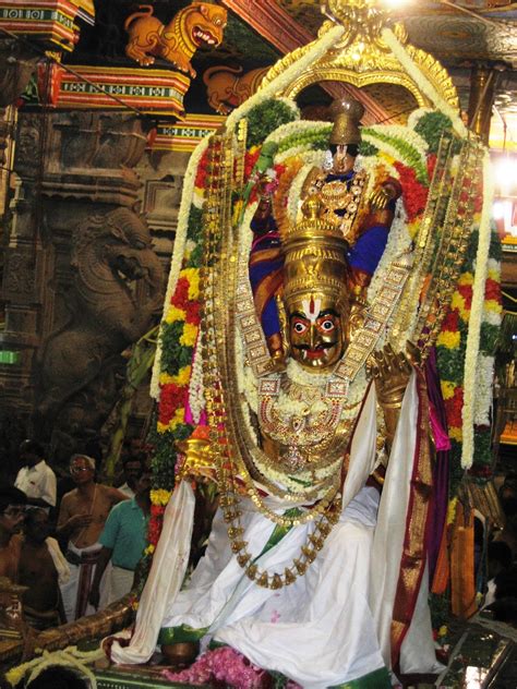 Srivilliputhur Andal Temple - History, Timings, Accommodations, Puja