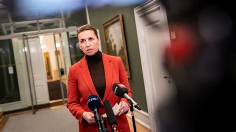 Mette Frederiksens flirt med Venstre er kronen på værket i et voldsomt