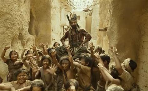 Shamshera Trailer: Ranbir Kapoor Is Out To Fulfill His Father's Destiny ...