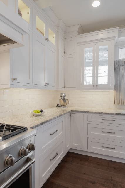 Simply Traditional Classique Cuisine Autres Périmètres Par Artistic Cabinetry Llc Houzz