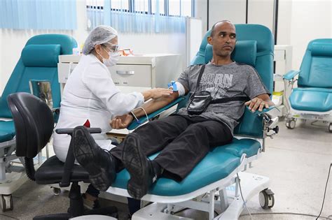 Hemoba convida doadores para suprirem estoque de sangue que está