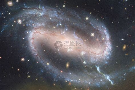 深空某处令人难以置信的美丽星系科幻壁纸美航空天局提供的这高清图片下载 正版图片505594839 摄图网