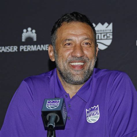 Vlade Divac, Sidney Moncrief Headline 2019 Basketball Hall of Fame ...