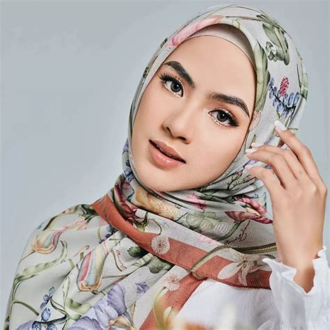 Malaysia Custom Printed Voile Square Scarf Hijab Instant Wholesale Cotton Hijab Supplier Tudung