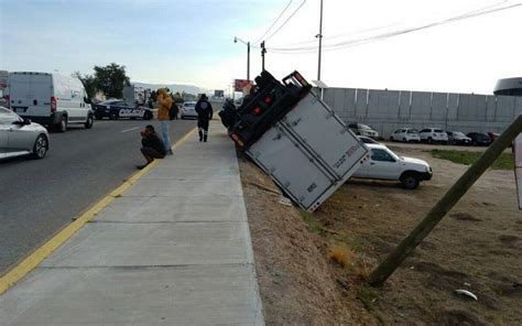 Vuelca Camioneta En La M Xico Pachuca El Sol De Tulancingo Noticias