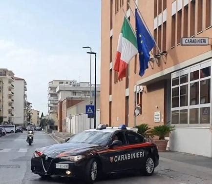 Livorno Raggira Un Anziano Spacciandosi Per Il Figlio In Difficolt