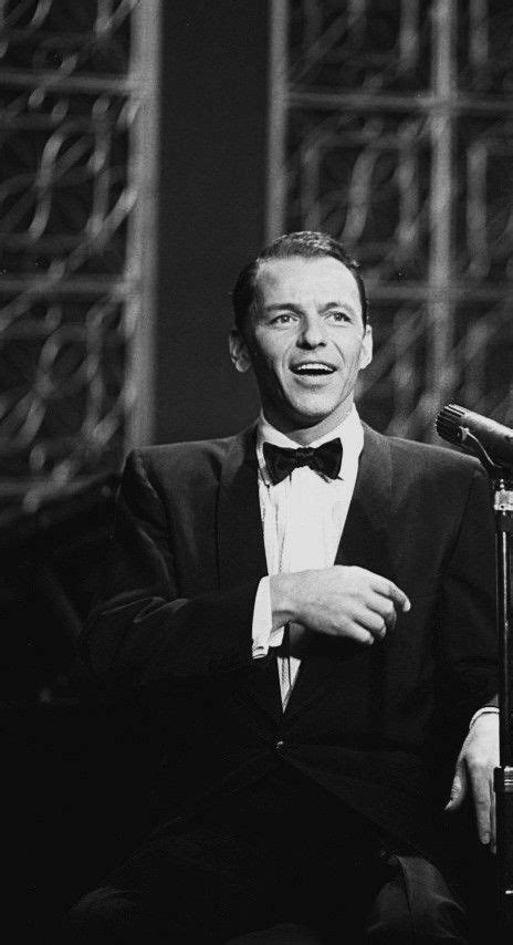 Frank Sinatra - The Iconic Voice of Hollywood