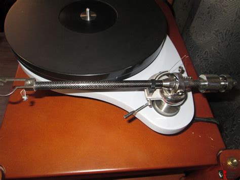 Opera Consonance Droplet LP 3 1 Turntable And ST100 Tonearm Photo