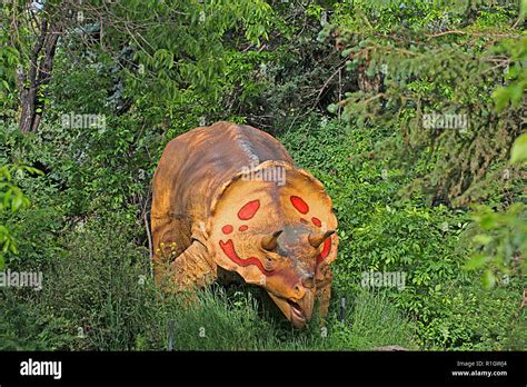 DINOSAURS - Extinct reptile Stock Photo - Alamy