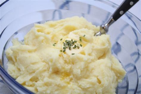 How to Make Mashed Potatoes With Milk and Butter | eHow