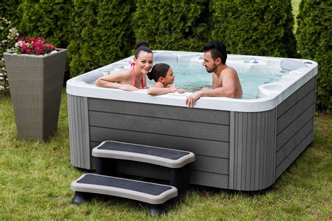 How Long Can You Stay in a Hot Tub? Safety, Comfort & Best Practices