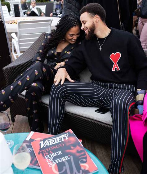 Stephen Curry And Wife Ayesha Currys Hottest And Most Pda Filled Moments Together Best Celebrity