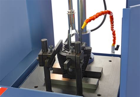 Cylinder Honing Machine | Whitelaw Engineering Machinery