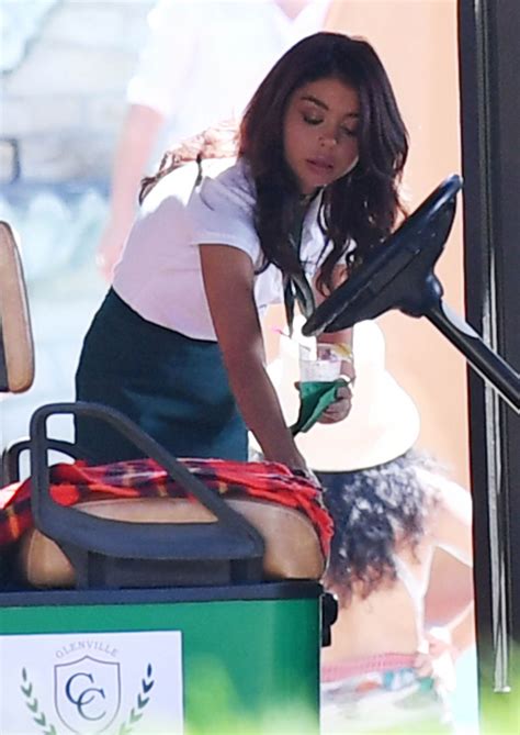 Sarah Hyland - Shooting Scenes for the New Season of "Modern Family" in