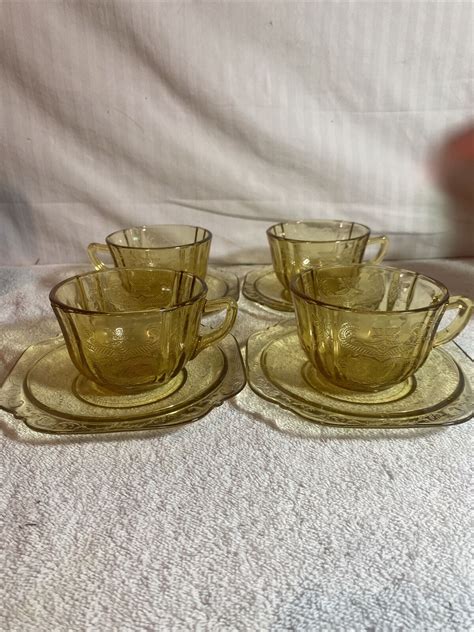 Federal Madrid Amber Depression Glass Cups And Saucers Set Of 4 Ebay