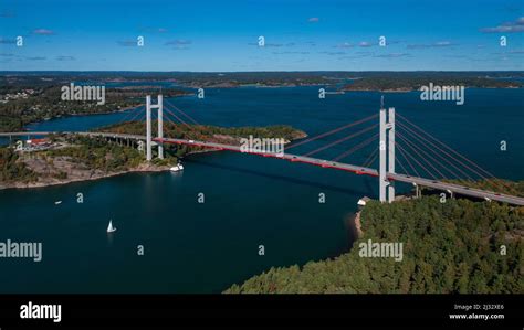 Tjörnbron Bridge to the archipelago island of Tjörn on the west coast ...