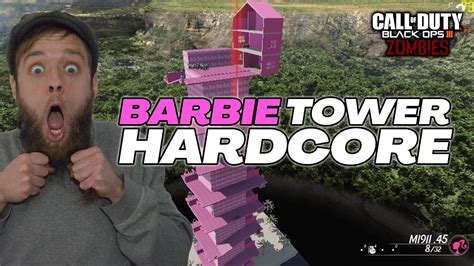 Me convierto en BARBIE en su torre Zombies en ESPAÑOL YouTube