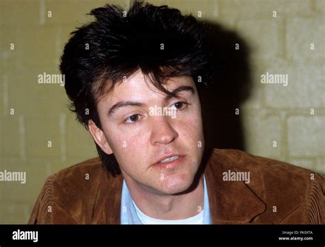 Paul Young in December 1983. | usage worldwide Stock Photo - Alamy