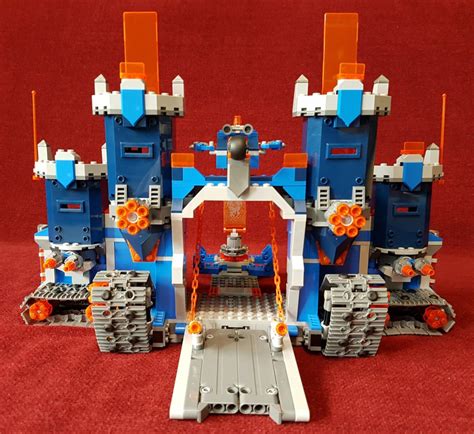 Geek Review: LEGO Nexo Knights Fortrex 70317 + Giveaway | Geek Culture