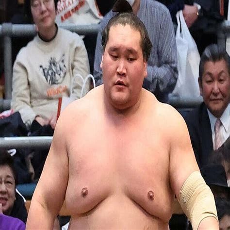 【春場所】照ノ富士が3連敗で休場危機 粂川審判長「厳しい。足をグラつかせていた」 2024年3月15日掲載 ライブドアニュース