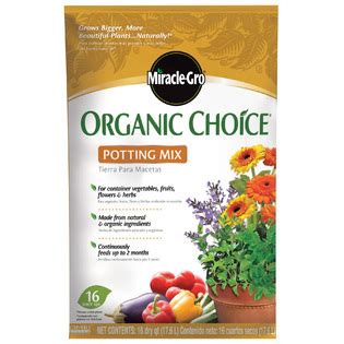 miracle grow organic choice potting soil mix  qt lawn garden