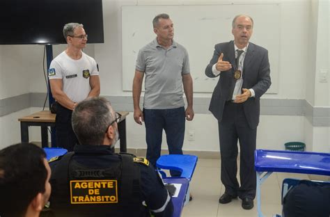 Enquadra-se Na Previsão Dos Crimes De Trânsito A Seguinte Conduta