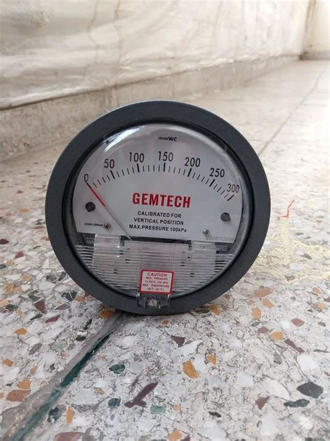 4 Inch 100 Mm Gemtech Differential Pressure Gauge In Libaspur