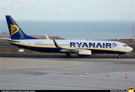 EI DHB Ryanair Boeing 737 8AS AviacionCR Net